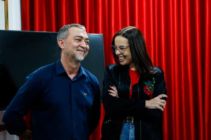 PDT banca R$ 11,5 milhões da campanha de Juliana Brizola, enquanto PT não repassa recursos