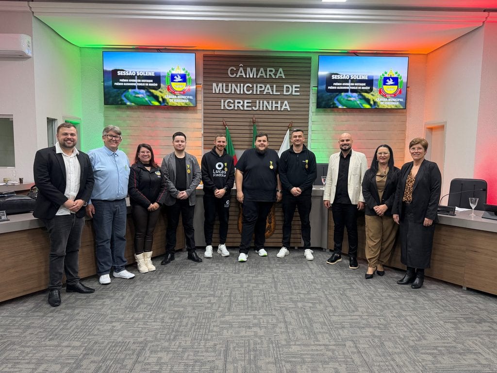 Câmara de Igrejinha homenageia quatro jovens com Prêmio Jovens em Destaque