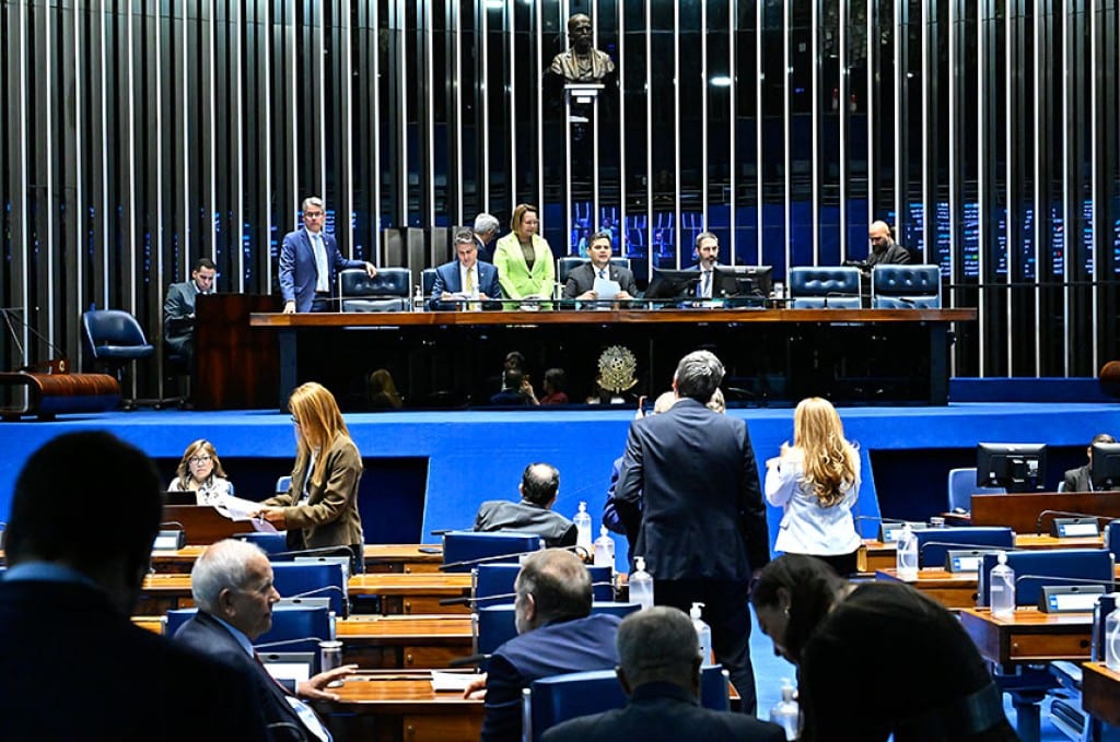 Senado aprova nome de ex-prefeito para nova ponte que liga Brasil ao Paraguai