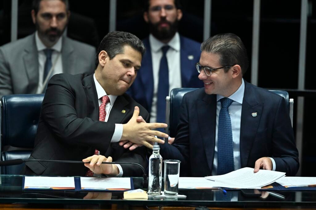 Desafios para Alcolumbre e Motta com o Crescimento da Direita no Congresso em 2027
