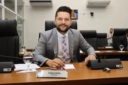 Rubens Uchôa apresenta requerimentos na Câmara de Palmas com proposta de Passe Livre Estudantil