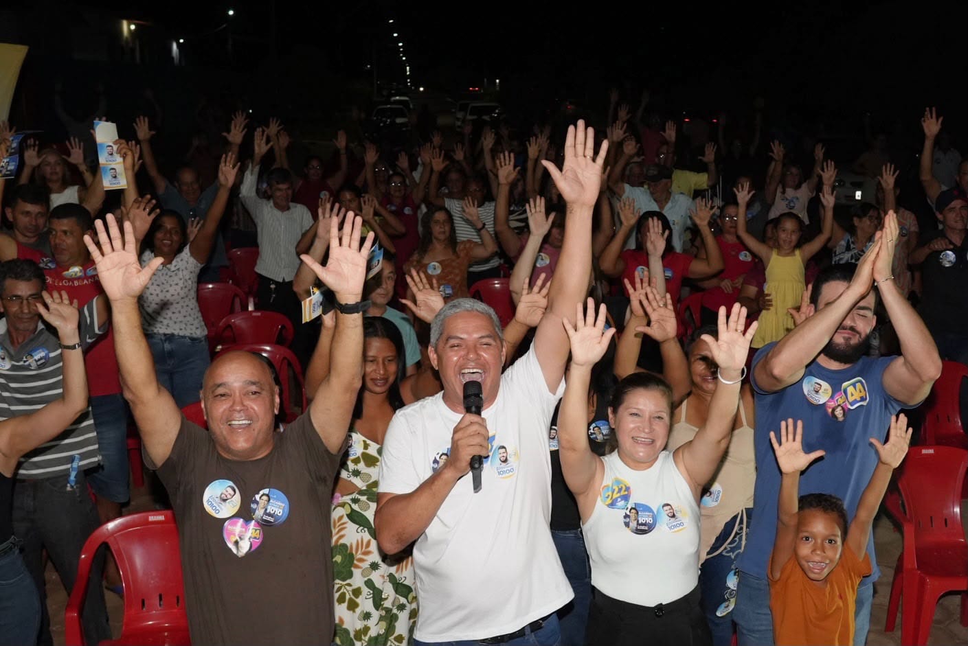 Léo Barbosa participa de reunião política em Formoso do Araguaia