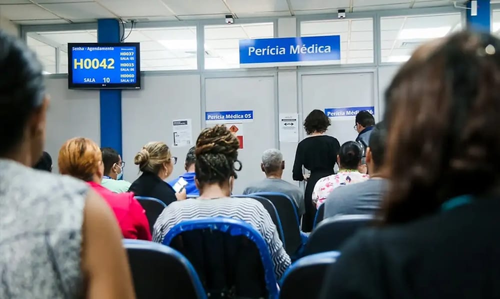 Fila de espera por perícia do INSS é zerada em agosto