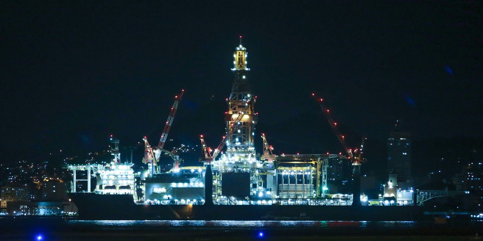 Governo prorroga imposto de exportação de petróleo apesar de liminar
