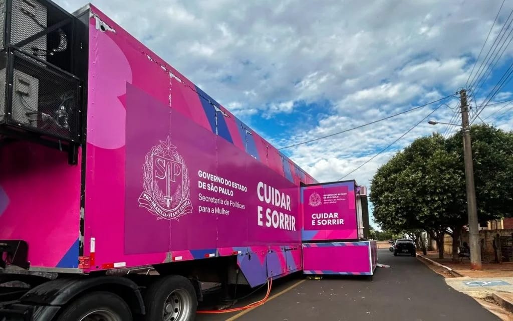 Carreta odontológica oferece atendimento gratuito a mulheres em Araçatuba