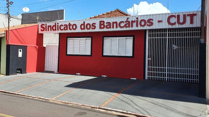 Sindicato dos Bancários emite nota pública e comemora o fim da escala 6×1: "Uma vitória da classe trabalhadora"