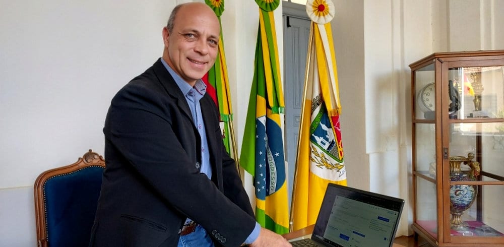 Prefeito Balardin nomeia comissão para planejar futuro concurso para a Educação