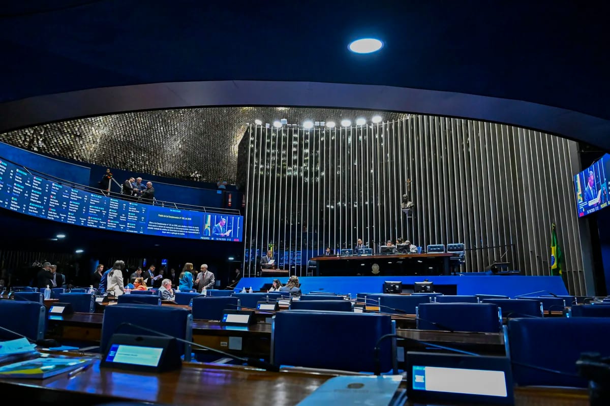 Senado aprova projeto de lei que amplia teto de faturamento e perdoa dívidas de MEIs