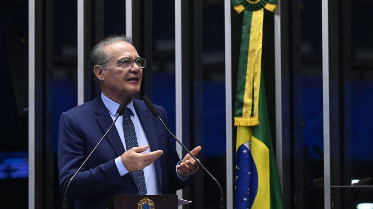 Renan Calheiros perde reeleição e sai do Senado após 32 anos