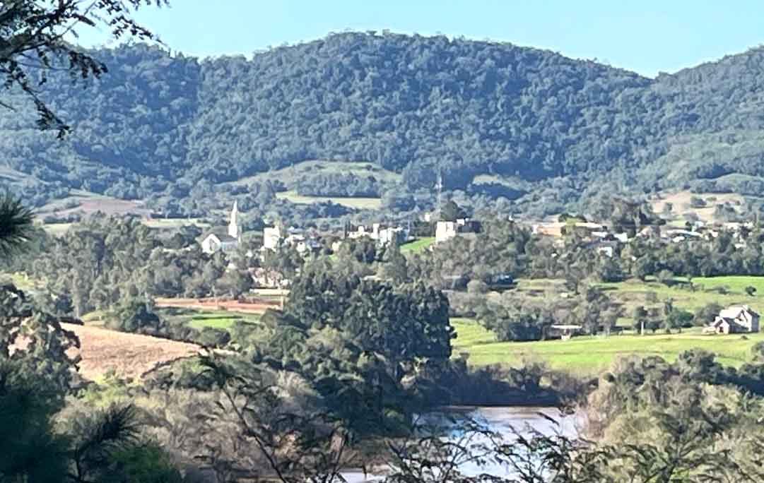 Toropi abre concurso com 10 vagas e salários de R$1.759,84 a R$8.900,00