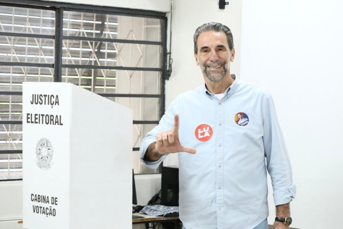 Enio Verri diz estar otimista ao votar em Maringá
