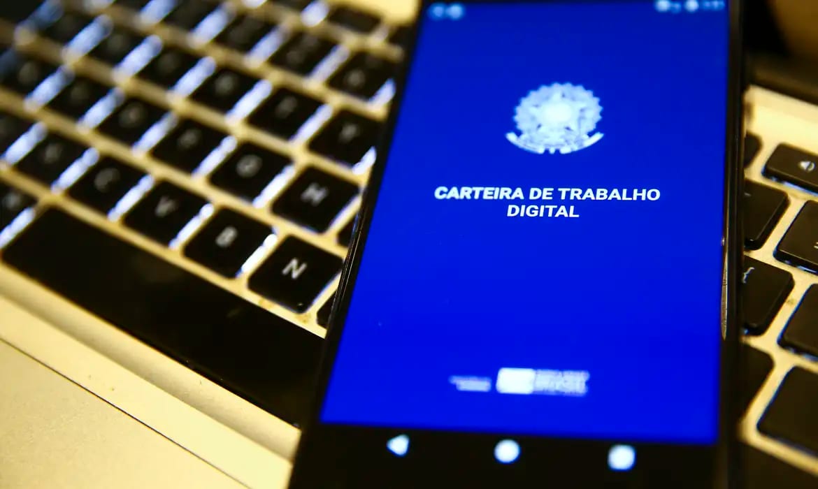 Brasil registra menor taxa de desemprego para um 3º trimestre desde o início da série em 2012