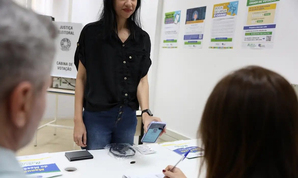 TSE aceita documentos digitais; eleitores têm até domingo (4)