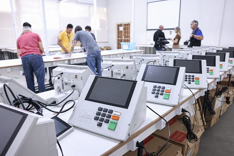 Quem fiscaliza as eleições: TSE, Ministério Público, partidos e entidades credenciadas
