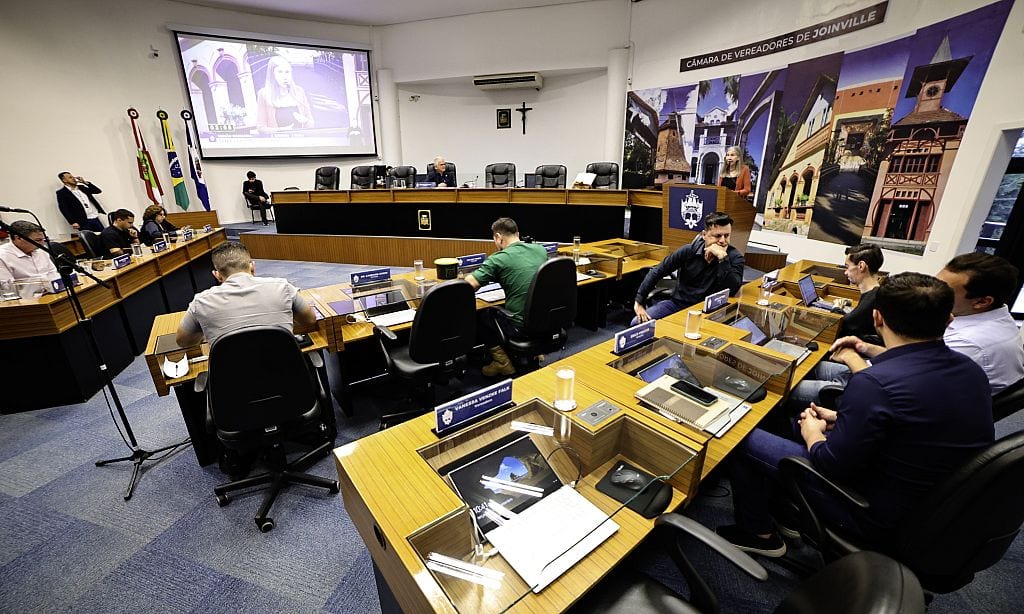 Câmara de Joinville aprova três moções sobre segurança, reciclagem e saúde