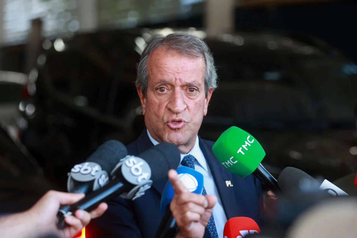 A gafe de Valdemar trai Flávio e sela o abandono