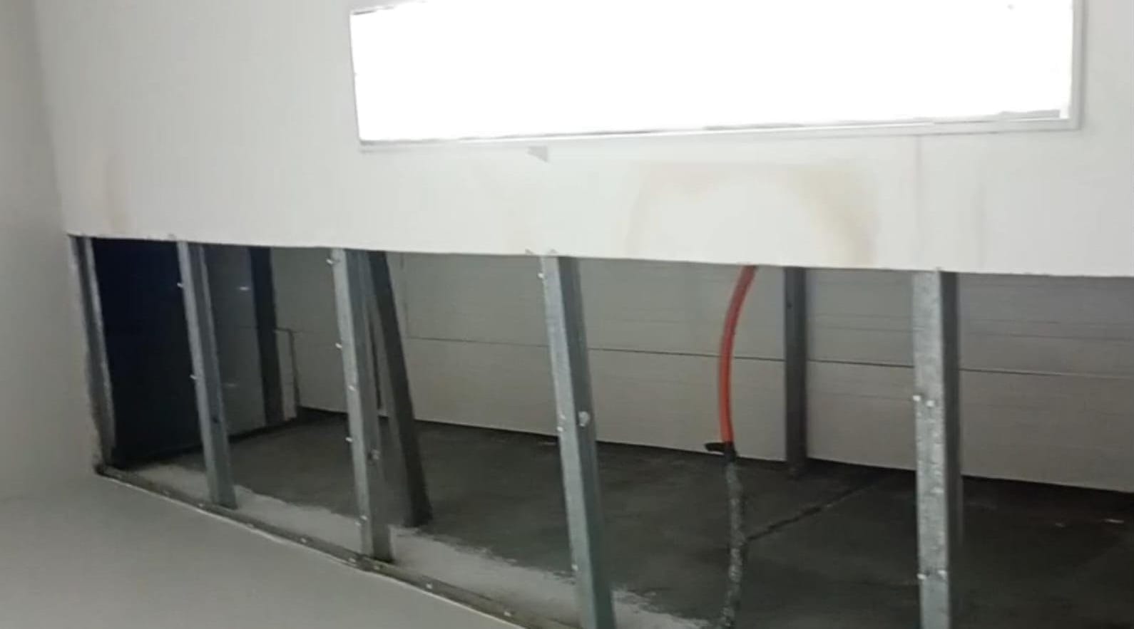 Infiltrações persistem na cozinha de unidade de saúde em Bento Gonçalves