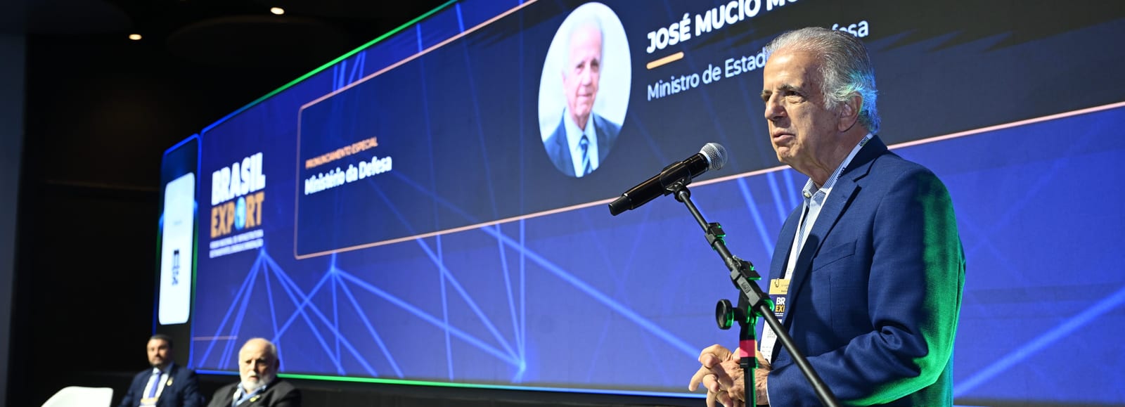 Mucio defende projetos de longo prazo para infraestrutura e defesa