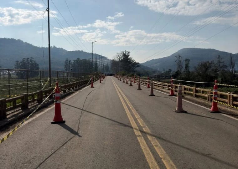 Juíza suspende cobrança de pedágio em Encantado enquanto ponte para Muçum estiver interditada