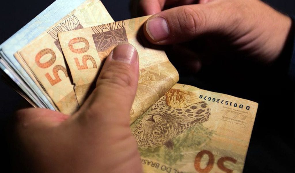 Presidente, deputados, senadores e ministros recebem R$ 46.366 por mês