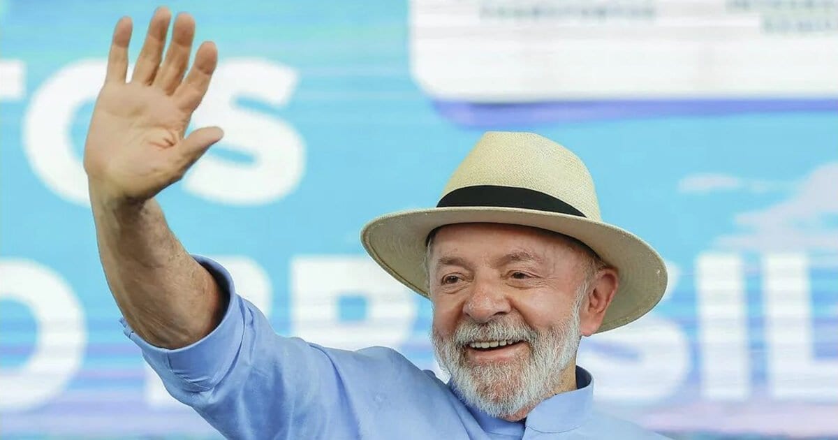 Lula completa 81 anos após reeleição e mantém duas datas de aniversário