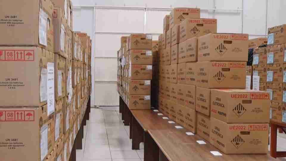 Justiça Eleitoral distribui cerca de 800 urnas para o segundo turno em Cascavel e região