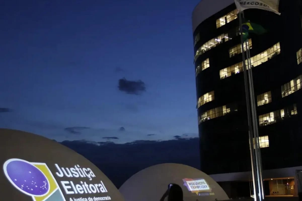 TSE aprova novas regras para definir vinculação de canal de mensagens a uma campanha eleitoral