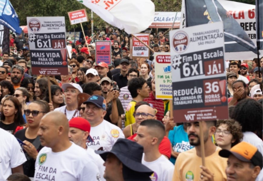 Centrais celebram fim da escala 6×1: “Fruto da luta coletiva por melhores condições de trabalho”