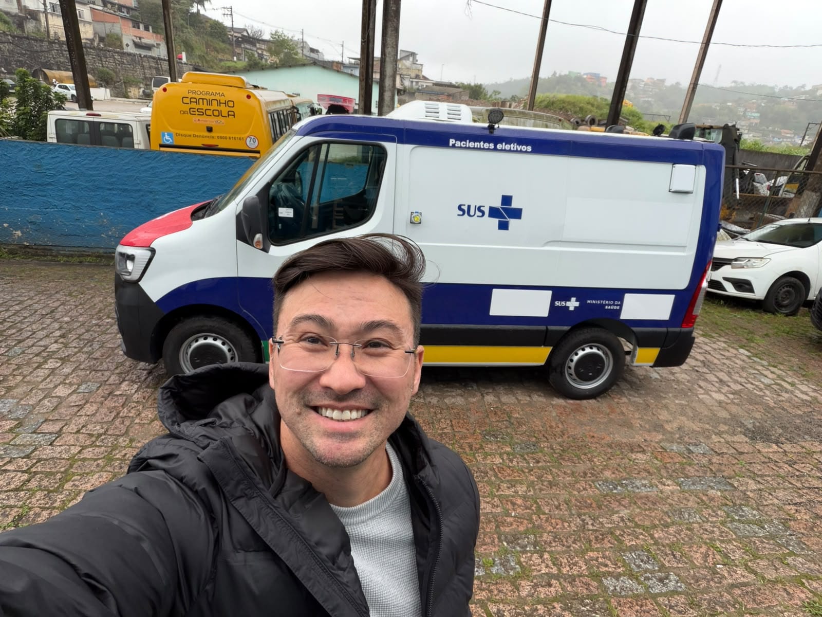 Rio Grande da Serra recebe ambulância Tipo A para transporte eletivo