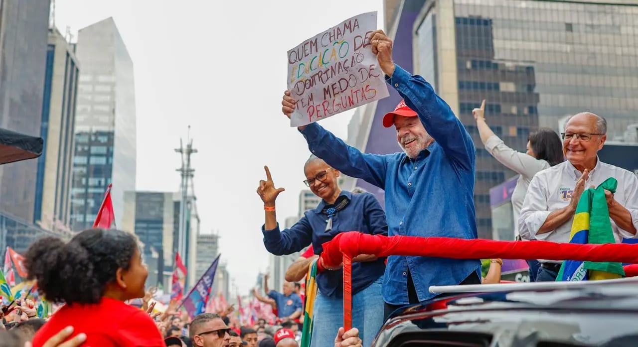 Histórico: Lula conquista a 1ª virada entre turnos após redemocratização