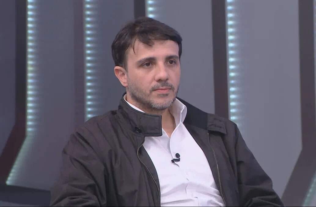 Flávio Bolsonaro e Romeu Zema saem em defesa de Renan Santos após decisão que restringiu campanha do também candidato à