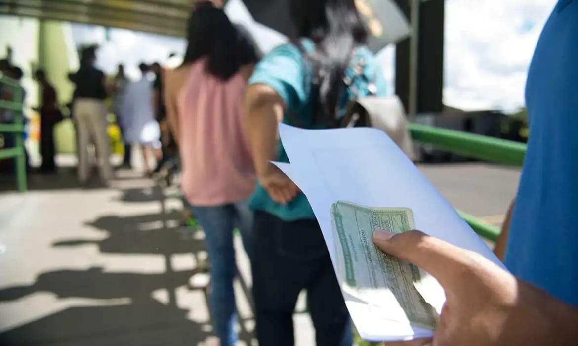 PL recebe 20% das doações acima de R$50 mil; PT lidera pequenas doações