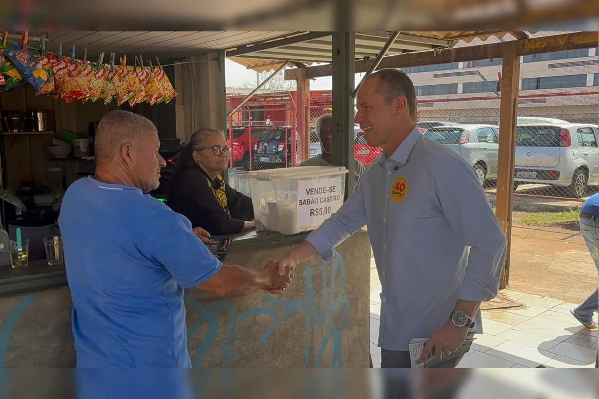 Cappelli visita Recanto das Emas e promete metrô, BRT e fim de filas