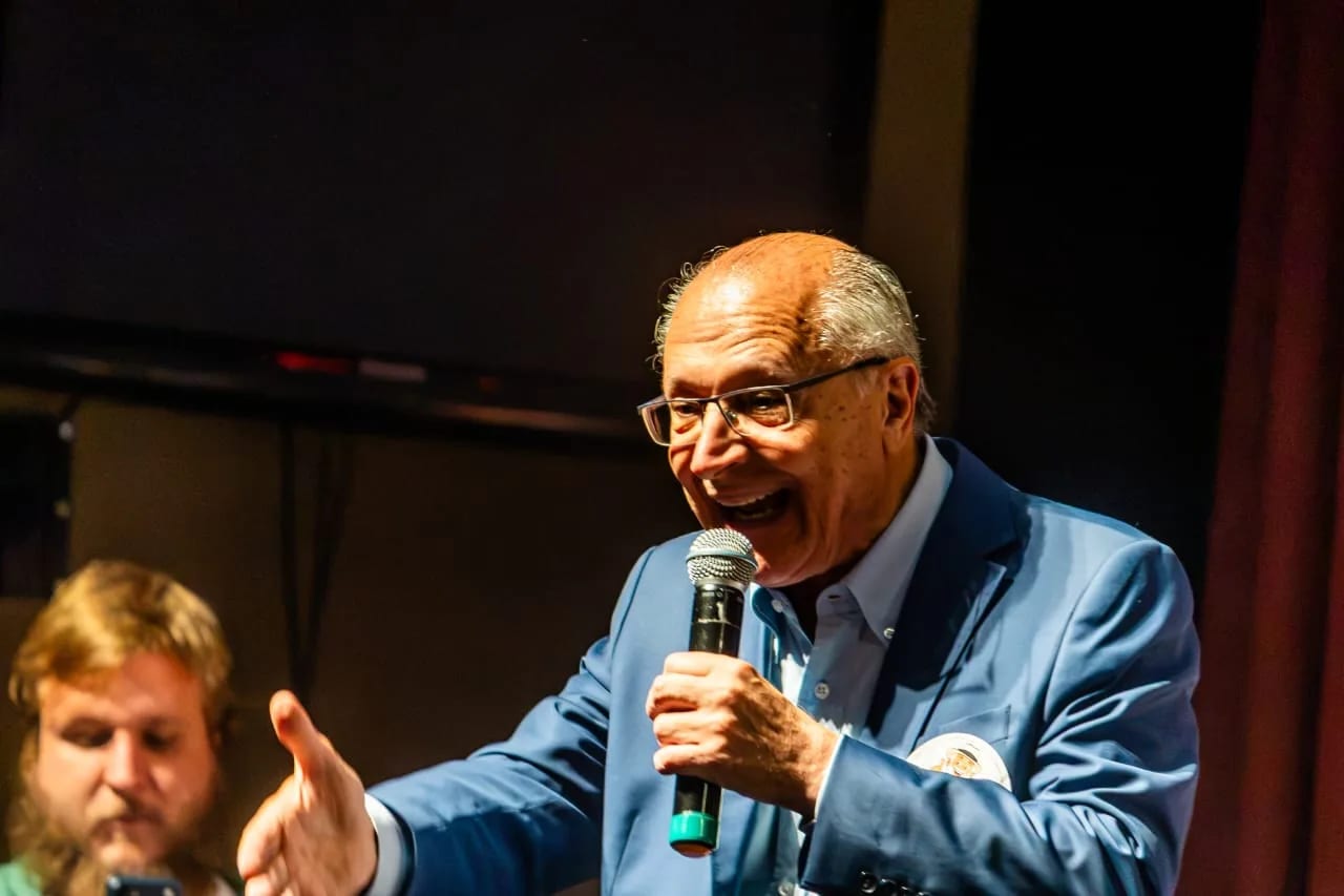 Geraldo Alckmin visita Curitiba nesta terça (20) para agendas de campanha