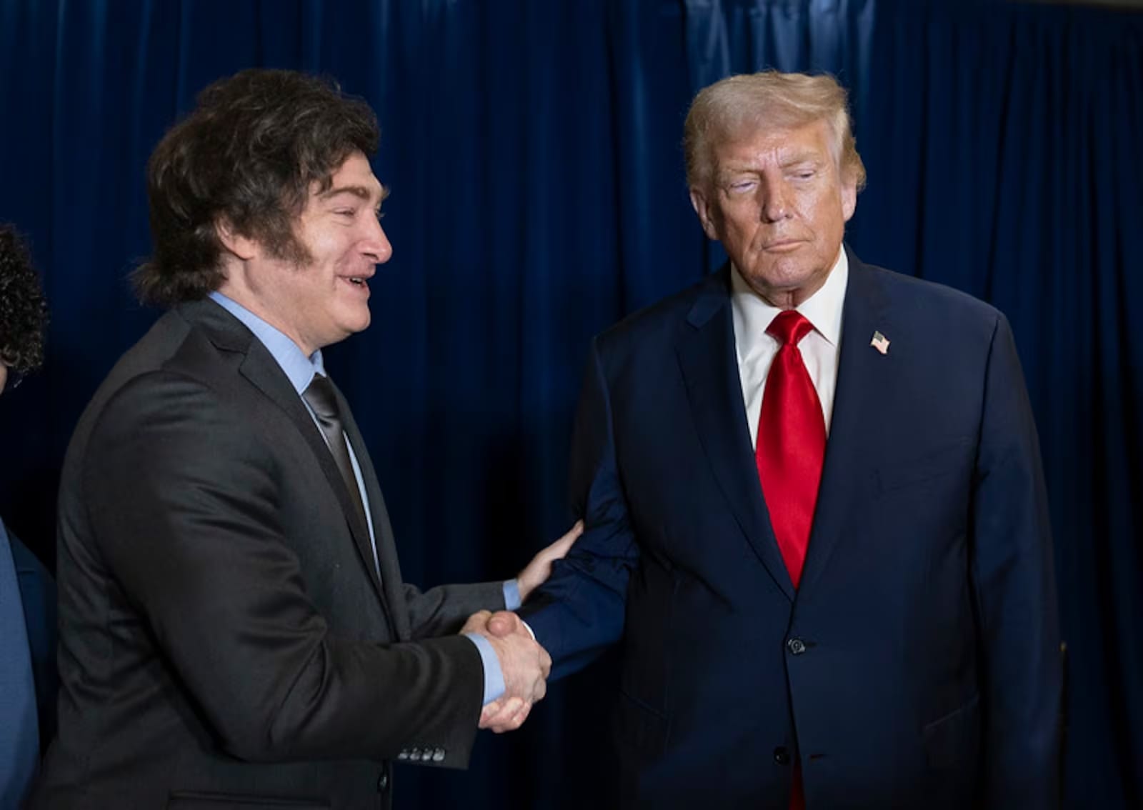 Oposição nos EUA e na Argentina cobra explicações a Trump e Milei sobre operação para Flávio