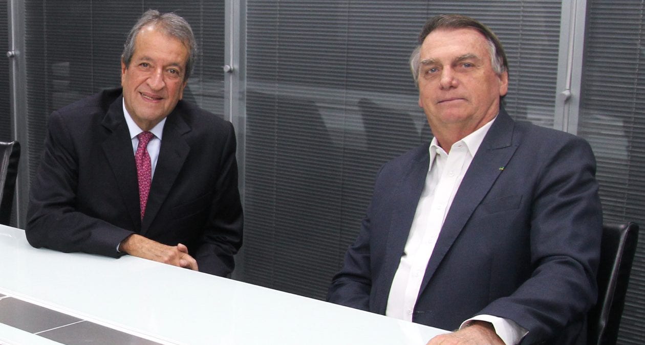 Valdemar discute rumos do PL com Bolsonaro após ida de Flávio aos EUA
