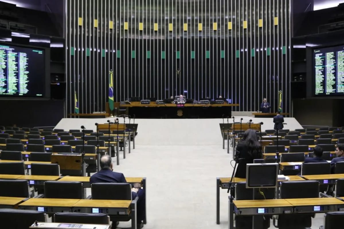 Eleições 2026: candidatos mais votados ficaram sem vaga na Câmara