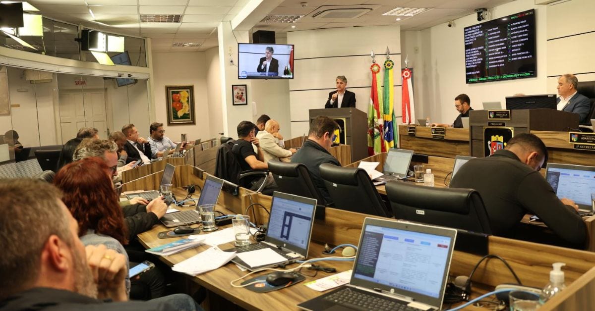Câmara de São José aprova proibição de publicidade de bets e jogos online em espaços públicos