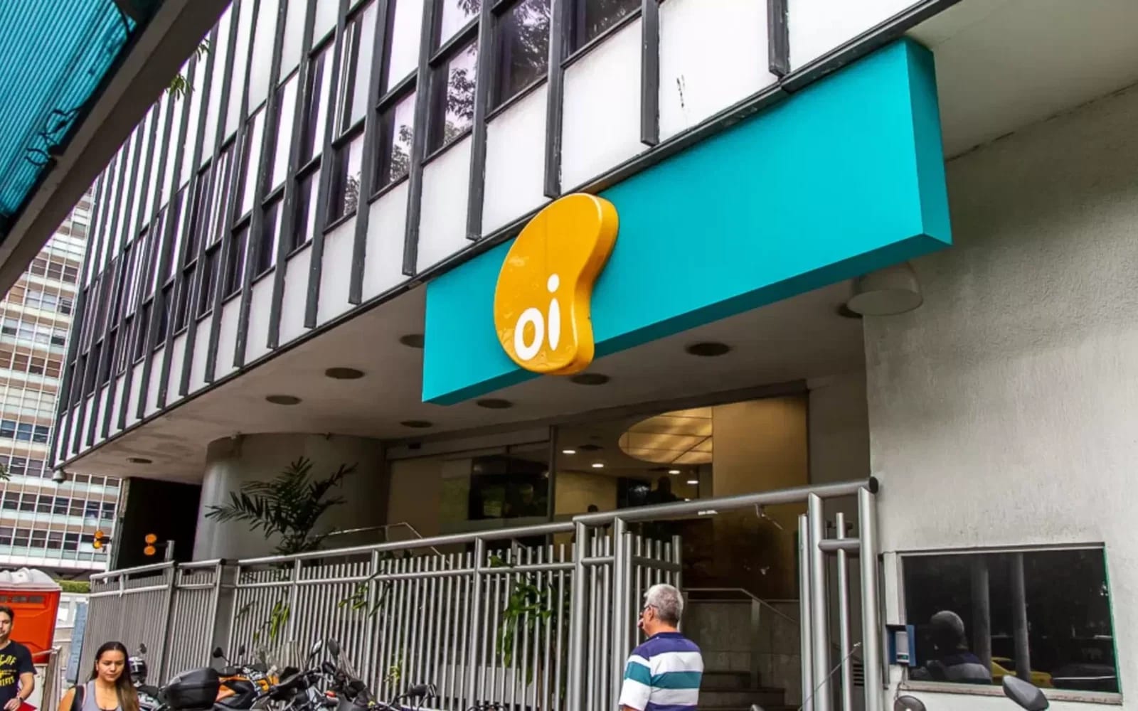 Anatel nega recurso da Oi e mantém apuração sobre 295 escolas