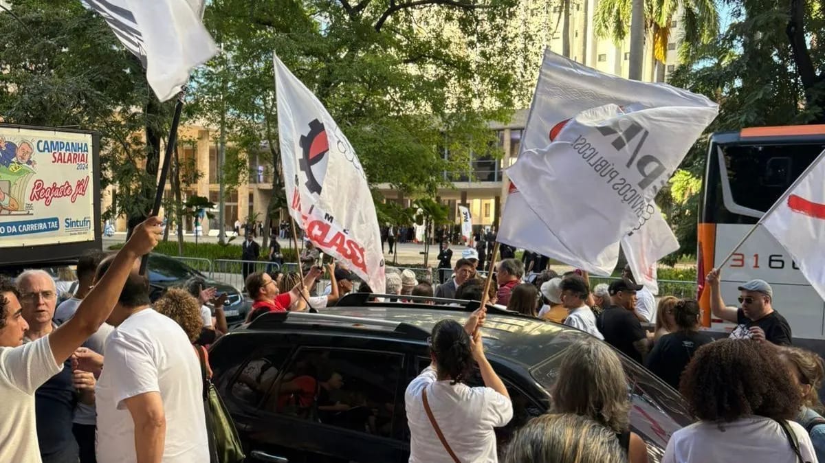 Histórico de apoio da classe pública a partidos de esquerda, afirma Pedro Doria