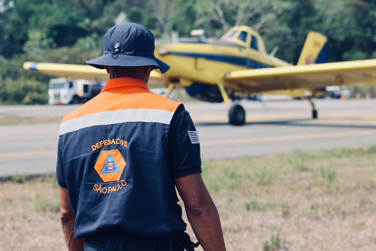 SP envia 11 mil litros de retardante para combater incêndios no Amazonas