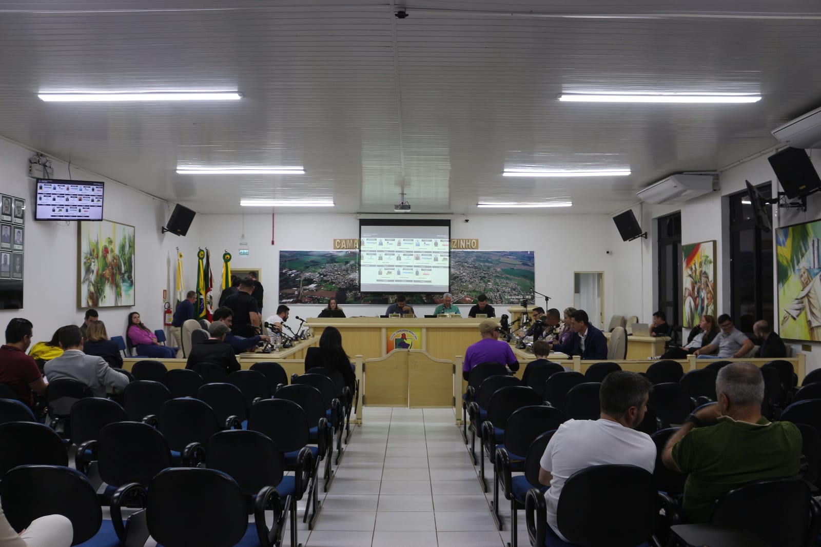 Câmara de Carazinho analisa três projetos do Executivo nesta segunda (17)