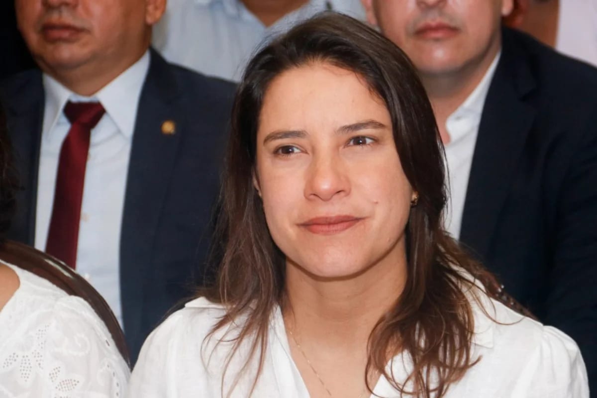 Ex-ministro da Fazenda doa para campanha de Raquel Lyra