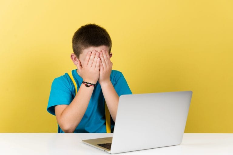 PL 2639/26 cria Lei de Proteção da Inocência Infantil
