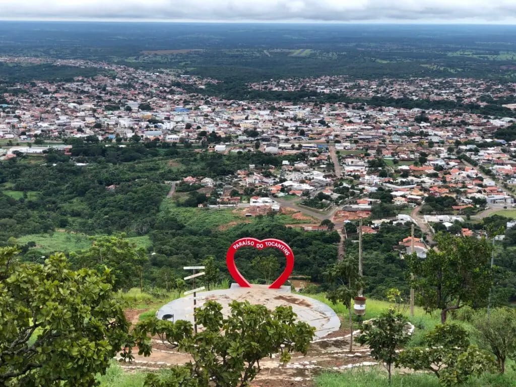 Justiça aciona BRK após falta de água atingir escolas e comércio de Paraíso