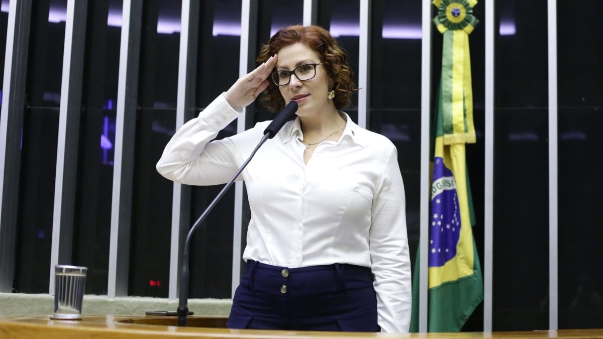 Justiça italiana marca julgamento decisivo sobre extradição de Carla Zambelli após reviravolta no caso