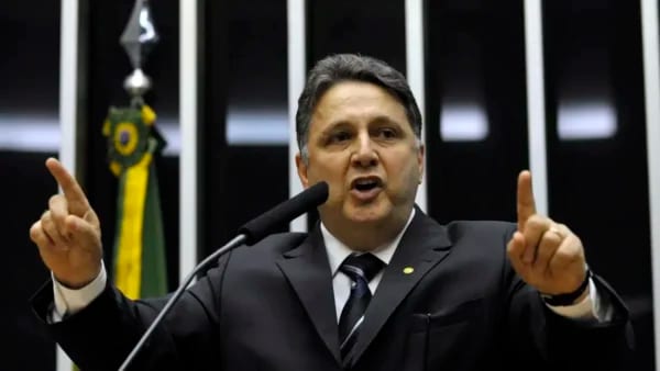 TSE anula votos de Garotinho e eleição no RJ pode acabar no 1° turno