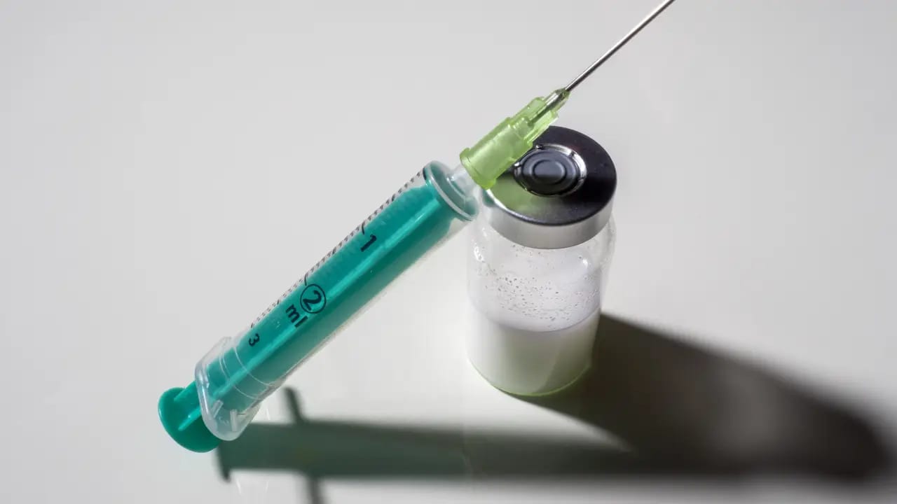 Elixir da juventude? Aumento no uso da testosterona preocupa especialistas: quem pode utiliza-la e quem não pode? Entend