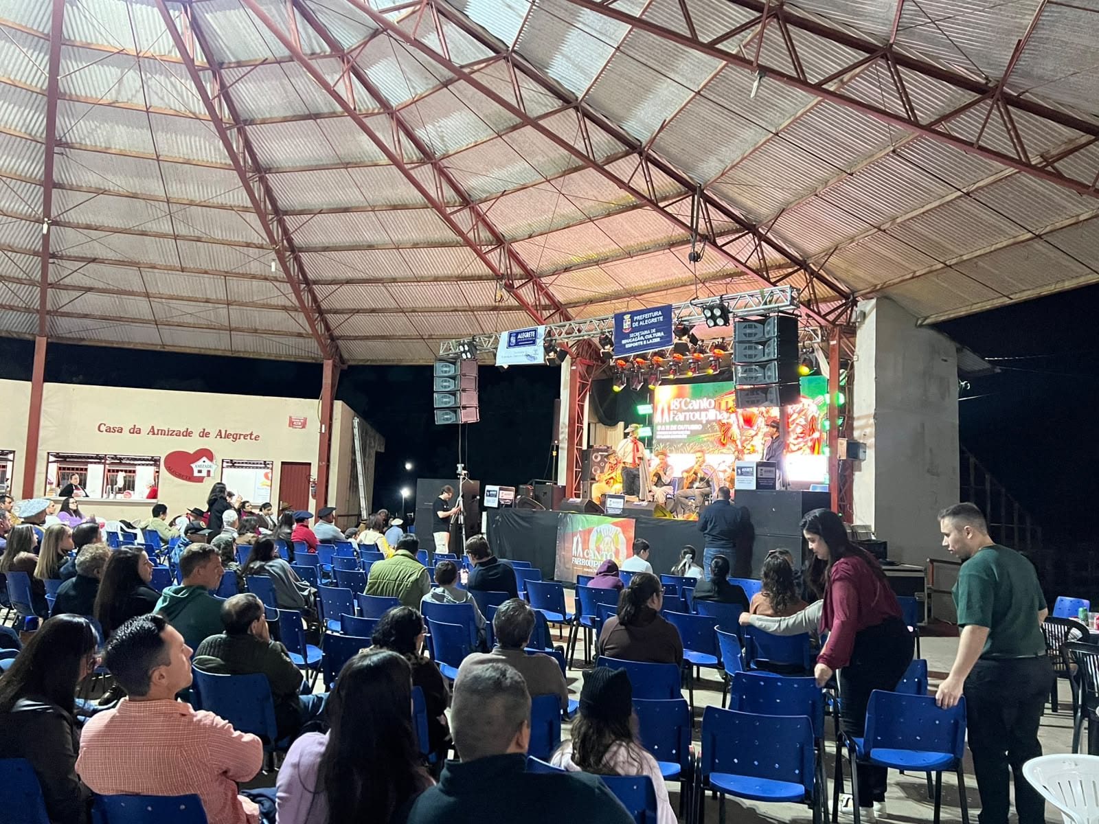 Entre chamamés e milongas, Canto Farroupilha define as 12 finalistas