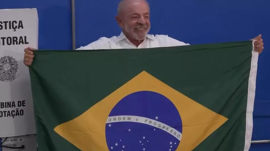 Lula afirma que mobilização popular no 2º turno foi ‘quase inexplicável’ e diz acreditar na virada